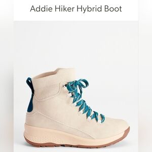 Maurices Addie Hiker Boot 9 NWT